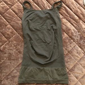 Blanqi Maternity tank